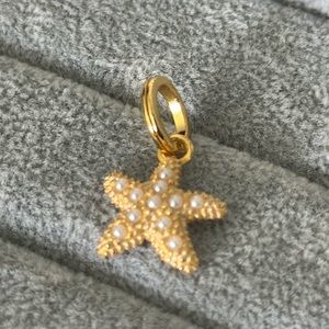 Brighton Retired Gold Starfish Charm with Little Pearls New Never Worn NWOT